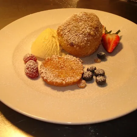 Einhorn Schaller 3* シュヴァーツ