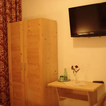 Einhorn Schaller 3* シュヴァーツ