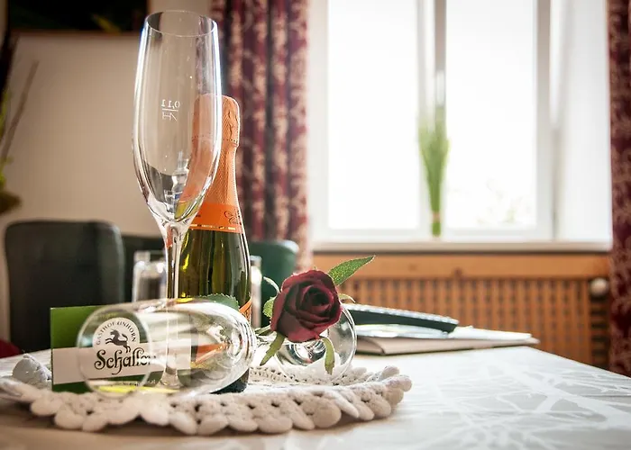 Einhorn Schaller بيت ضيافة