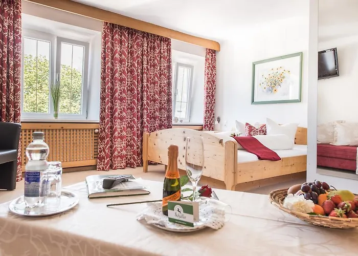 Einhorn Schaller Vendégház Schwaz