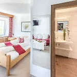 Einhorn Schaller Penzion Schwaz